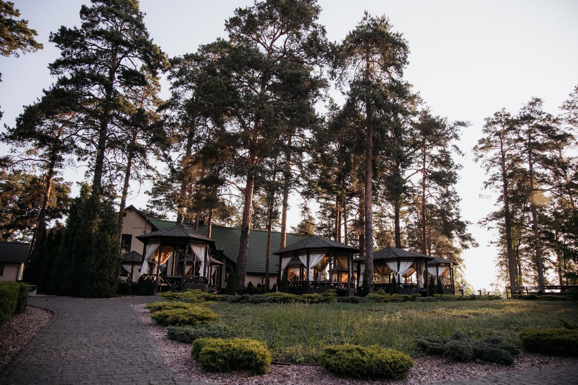 Zaliv Hotel Strasheve Buitenkant foto