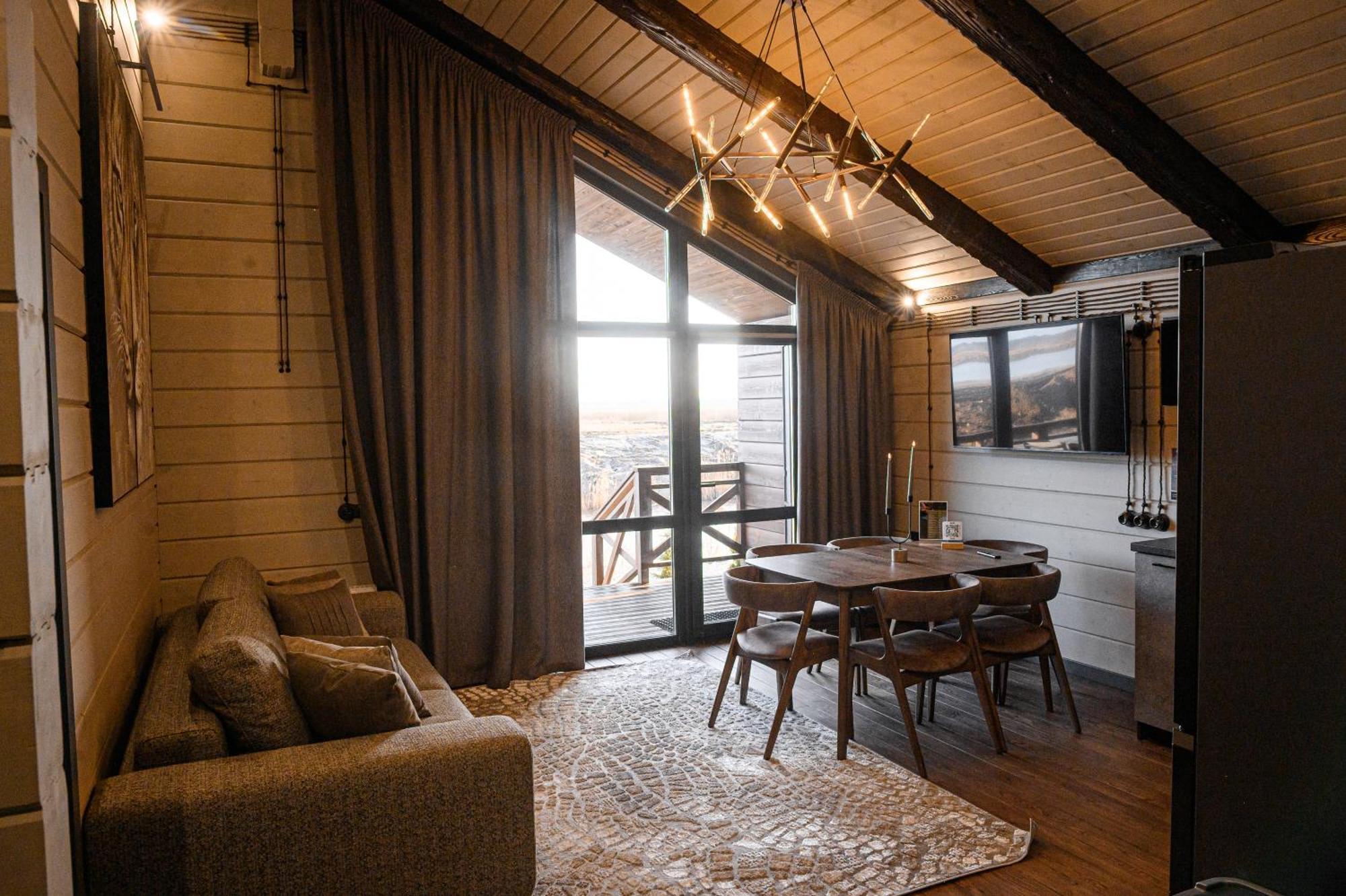 Zaliv Hotel Strasheve Buitenkant foto